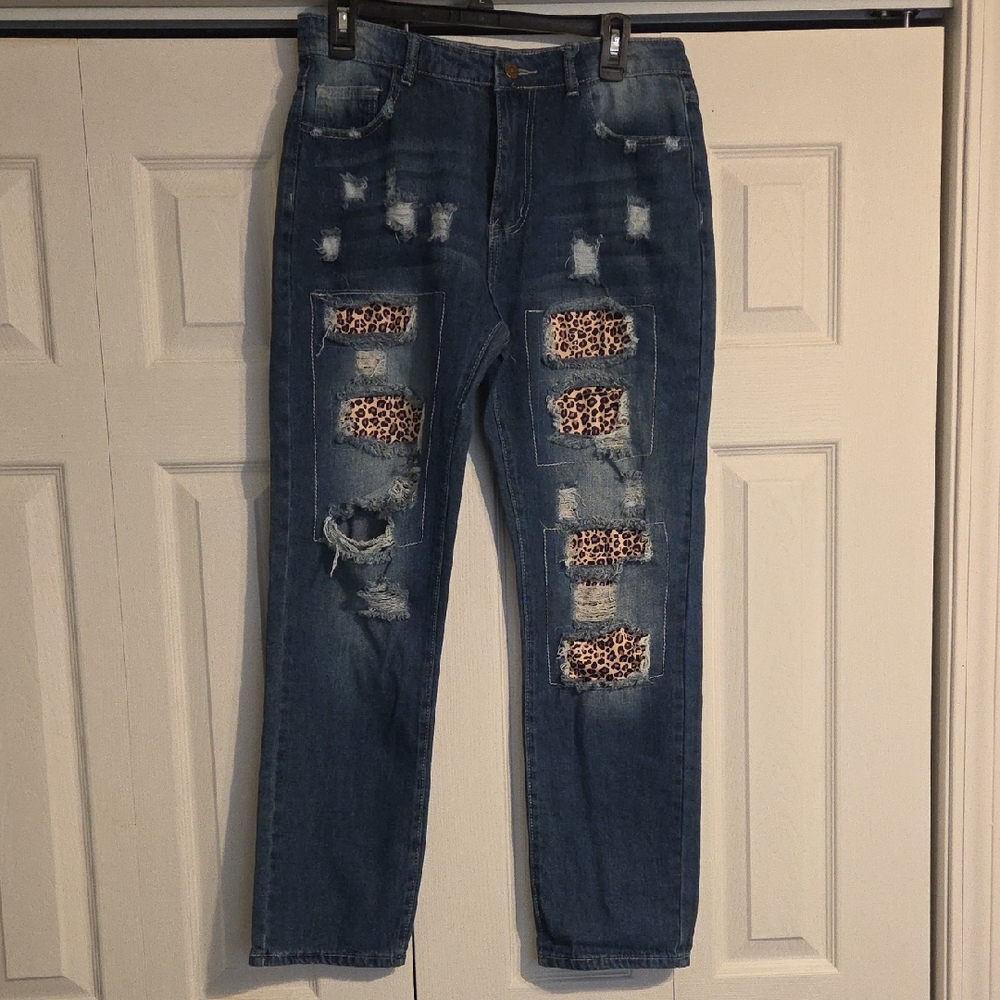 Source Unknown Blue Jeans with Leopard Accents